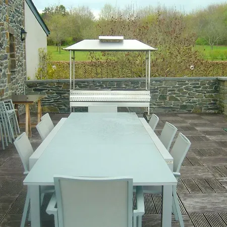 5 Bedrooms House With Lake View Furnished Garden And Wifi At Сasa de vacaciones