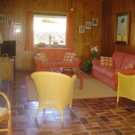5 Bedrooms House With Lake View Furnished Garden And Wifi At Сasa de vacaciones Bertogne